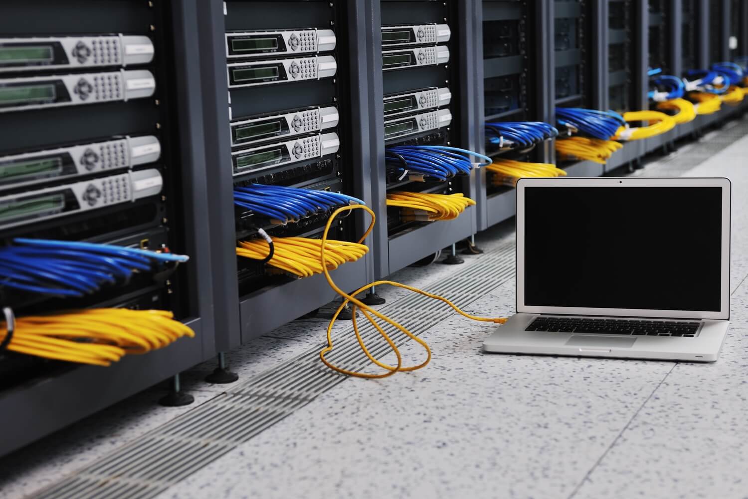Guia de hardware e configurações para Titã Primordial em PC